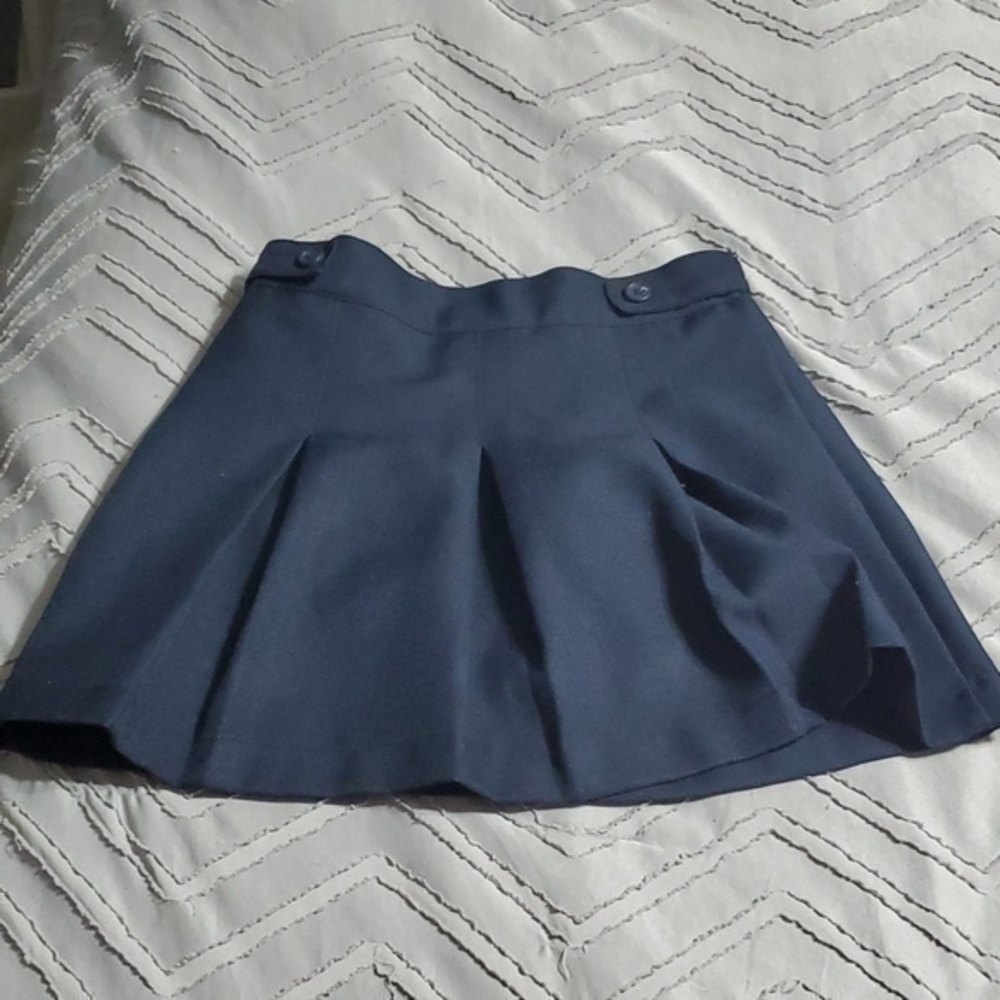 🐻    Dockers Skort size 7